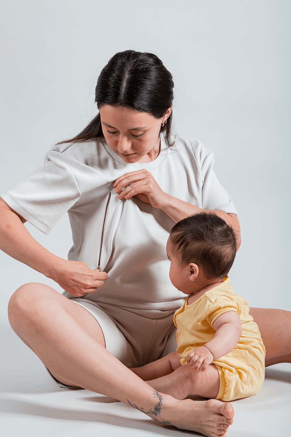 Pijama de lactancia beige