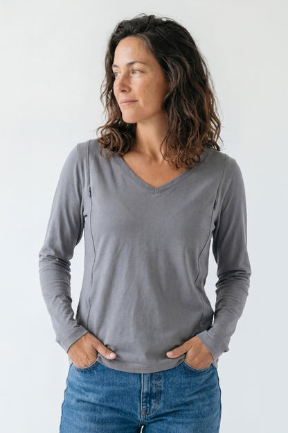 Polera de Lactancia Lara - Manga Larga Cuello V