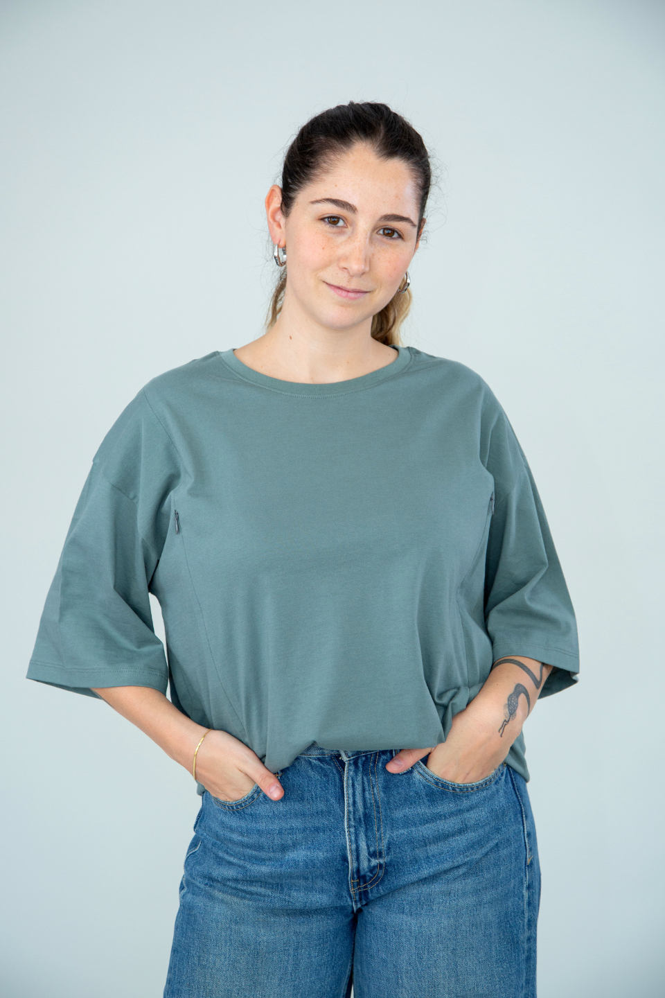 polera de lactancia oversize verde