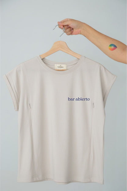 Polera de Lactancia 100% Algodón - Estampado Bar Abierto | Sahr